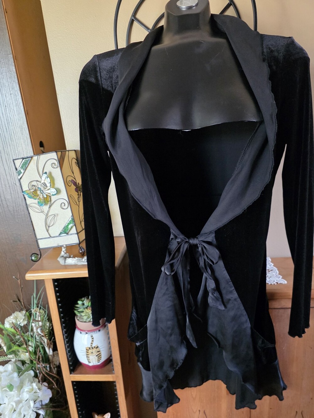 Chapter One Black Satiny Front Tie Crushed Velvet Elegant Long Ruffled Cardigan